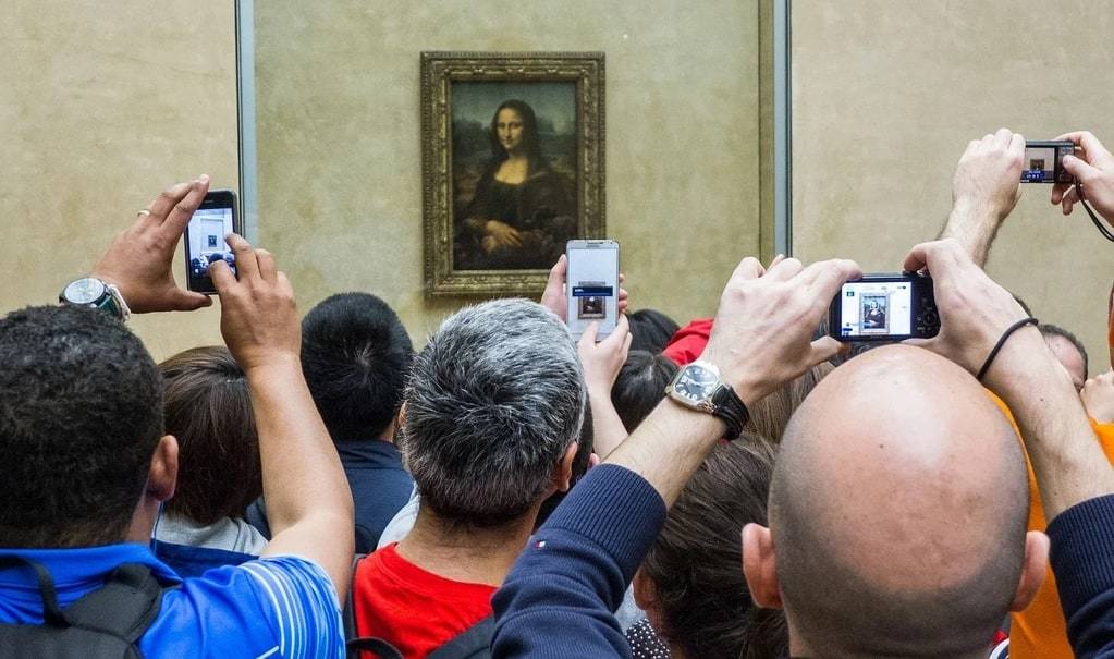 Algorithms Merging Dreams Beyond Canvas Prisons Reshaping Minds
